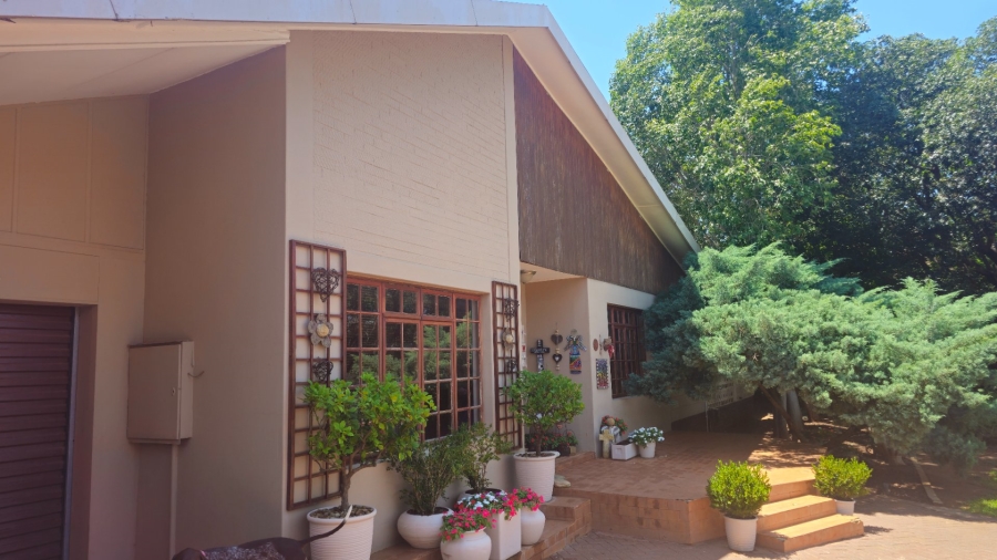 4 Bedroom Property for Sale in Universitas Free State